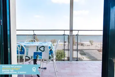 Image de Se001 - Senigallia, one bedroom apartment on the sea with beach