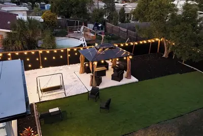 Sunshine house - 10 min from the beach!