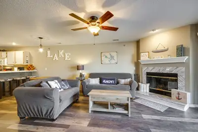 Image de Osage Beach Vacation Rental w/ Main Channel Views!