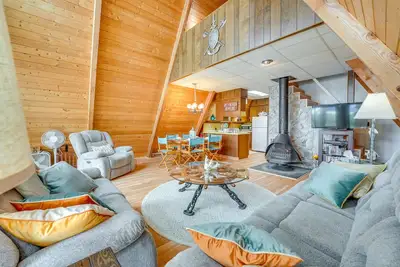 Image de Long Lake Cabin w/ Kayaks, Private Beach & Dock!