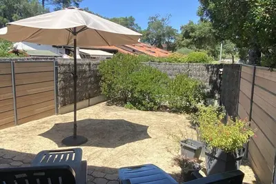Image de Hameau des Alouettes villa patio avec terrasse et jardinet proximité plages centre ville