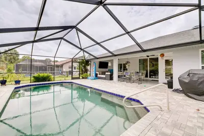 Image de Spring Hill Home - Pool, Grill & Golf Course Views