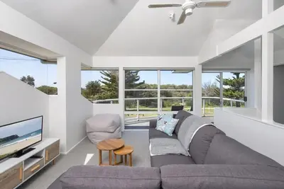 Image de Amethyst Beachfront Escape - Perfect for family and freinds