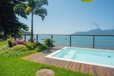 Image de House standing in the area in front of Ilhabela
