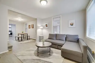 Image de In Unit W&D Free Parking Fast Wifi 5 Min Downtown