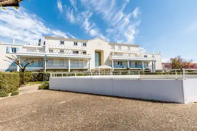 Image de Joli appartement pour 4 personnes avec Wifi, piscine, Tv, balcon, animaux admis et parking