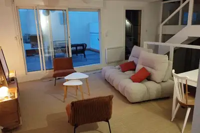 Image de Appartement Atypique Entre Vieux Village et Port