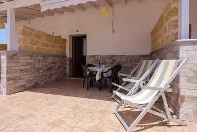 Image de Appartement 'Mamba House 2' avec terrasse privée, jardin partagé et climatisation