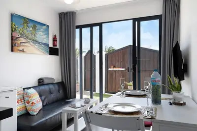 Image de Appartement de vacances 'Rosales' avec terrasse privée, jardin partagé et Wi-Fi