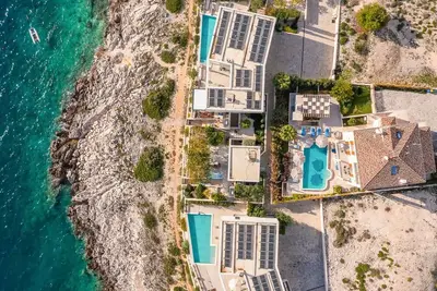 Image de Luxury villa Castello Rogoznica with private heated pool, sauna and gym