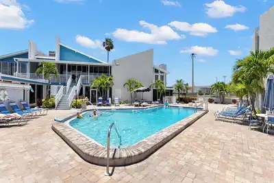Image de Madeira Beach Yacht Club 261f | Canal-Front Condo with Pool + Steps To Beach!