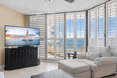 Image de Snowbird Special Jan-Feb! 🌊Walk2Beach~Gulf & Harbor Views~3br East Pass 309