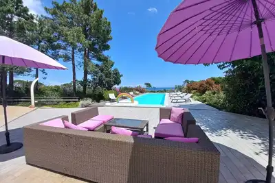 Image de Villa Pieds Dans L'Eau Accès Plage intimiste par le jardin+piscine privée Favone