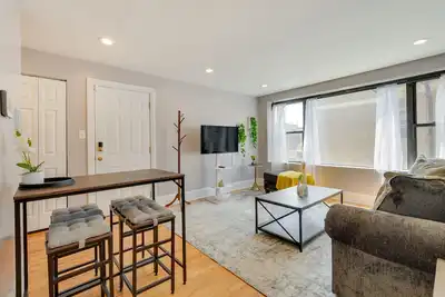 Image de Urban Chicago Vacation Rental Condo Near Beach!