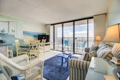 Image de 0910 Gone To The Beach by Atlantic Towers