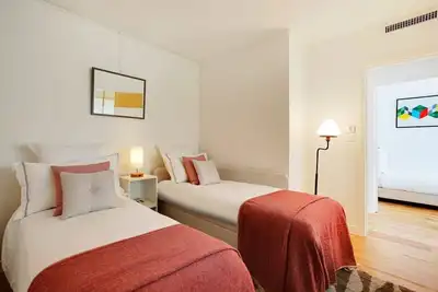 Image de Avenue Kléber 3 Bedroom Apartment With Private Garden
