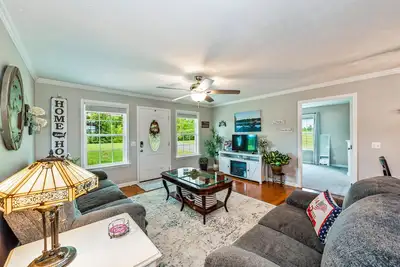 Image de Perfect Guntersville Retreat Near Tennessee River!