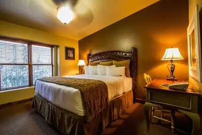 Image de Always a Great Idea To Unwind! Near Zion Nature Center with Outdoor Pool