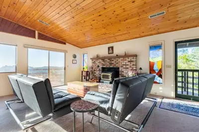 Image de Sierra Cabin | Home Theater | Hot Tub | Ev Charger