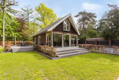 Nieuw Prachtig Vrijstaand Vakantiehuis met Grote Tuin en Vlak bij de Holterberg
