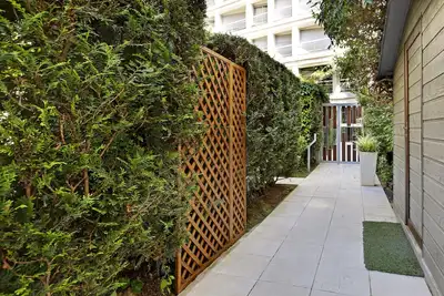 Image de Luxury 3bedroom With Aircon & Terrace Between Trocadero & Arc de Triomphe
