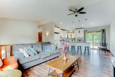 Image de Beautiful House in Eden Prairie - Entire House