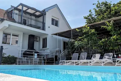 Image de Villa Rosa Apartment 1 auf ÄŚiovo mit Pool 120m zum Meer