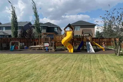 Image de Crystal · The Ultimate Family Home- 5 Bedroom with playground