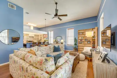 Image de Renovated San Marcos Vacation Rental w/ Balcony!