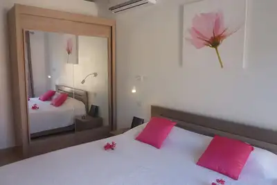 Image de Villa Rose des cayes à Saint- Barthelemy avec parking et piscine privée.