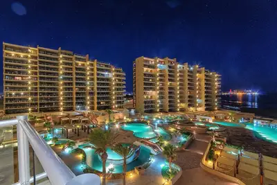 Image de Ocean Front 3br/2ba 3rd Floor Condo in Las Palomas