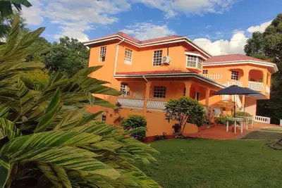 Image de Florenvilla758. . \nA peaceful, serene retreat from the hustle and bustle of living