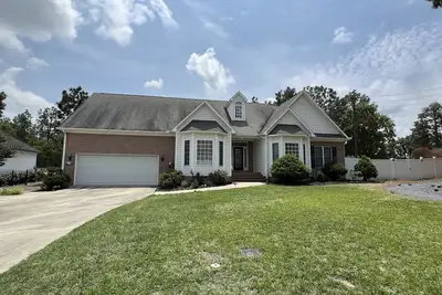 Image de 3 Bed 2. 5 Bath home in Pinehurst No. 6