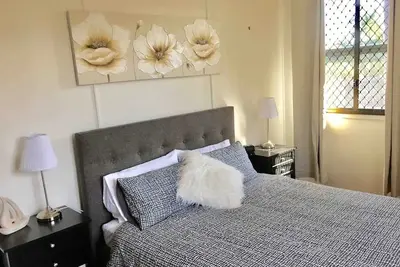 Image de Pet friendly Sleeps 10 Free Wifi & Netflix Air Con Minutes to Town close to park