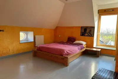 Image de Grande maison avec piscine