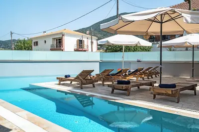 Image de Appartement \"Deluxe\" avec piscine partagée, Wi-Fi et climatisation