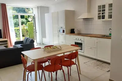 Image de Appartement rénové, moderne au coeur de la station thermale!
