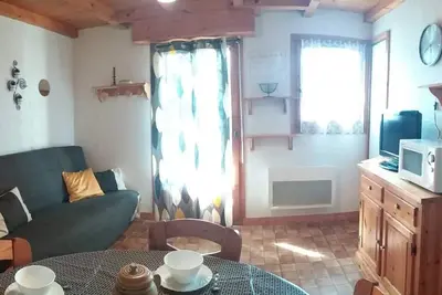 Image de Appartement cozy 4 pers, 2 chambres, proche pistes et commerces, balcon, parking, animaux acceptés