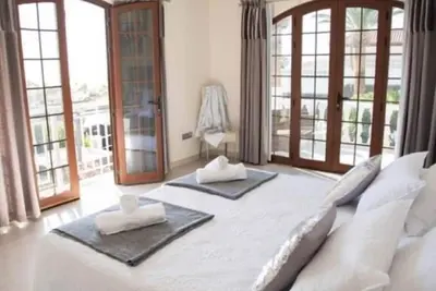 Image de Villa Palms. Luxury Five Star Accommodation in Costa Adeje