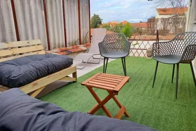Image de La \"grande\" Rochette appartement rooftop & jacuzzi