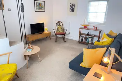 Image de Sixpence Cottage - a cottage that sleeps 4 guests in 2 bedrooms
