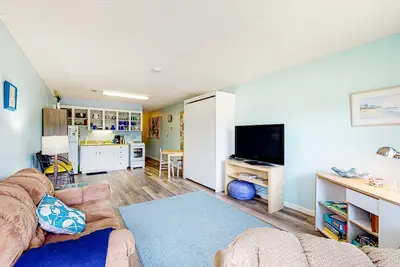 Image de Proposal Rock Charmer | Condo in Neskowin with creekside & ocean views