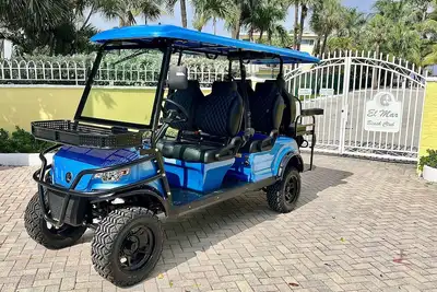 Image de Private Beach Club, Heated Pool, Jacuzzi, & 6 Seater Golf Cart Included!