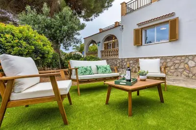 Image de Can Castello Family Vacation Home Near Cala SantanyĂ