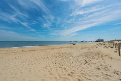Image de Sunrise & Sunsets Semi Oceanfront \/Pool \/Hot Tub \/Pet friendly \/ Beach gear