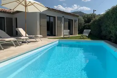 Image de \"Nouveau\" jolie maison neuve jardin clos et piscine privée 6 personnes