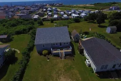 Image de Matunuck getaway - walking distance to South Kingstown Beach!