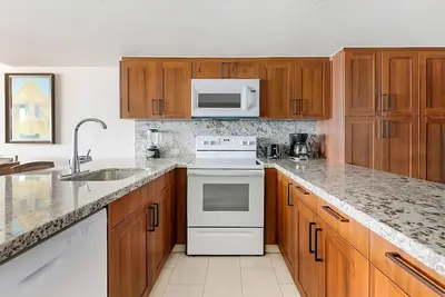 Image de Fun-filled Adventures at this Paradise! Full Kitchen, Outdoor Pool, Free Parking