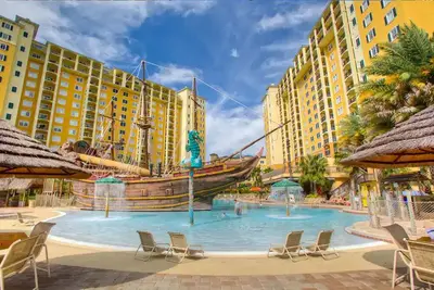 Image de Ada condo close to Disney, Universal & Occc! Pools, game room & firework shows