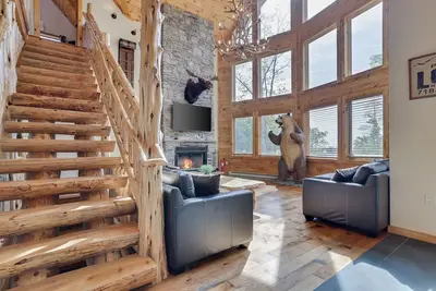 Image de The Pocono House At Camelback Mountain with Jacuzzi and Sauna
